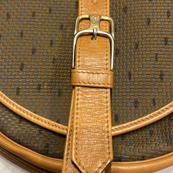 Vintage Authentic YSL Crossbody bag - Picture 4 of 11